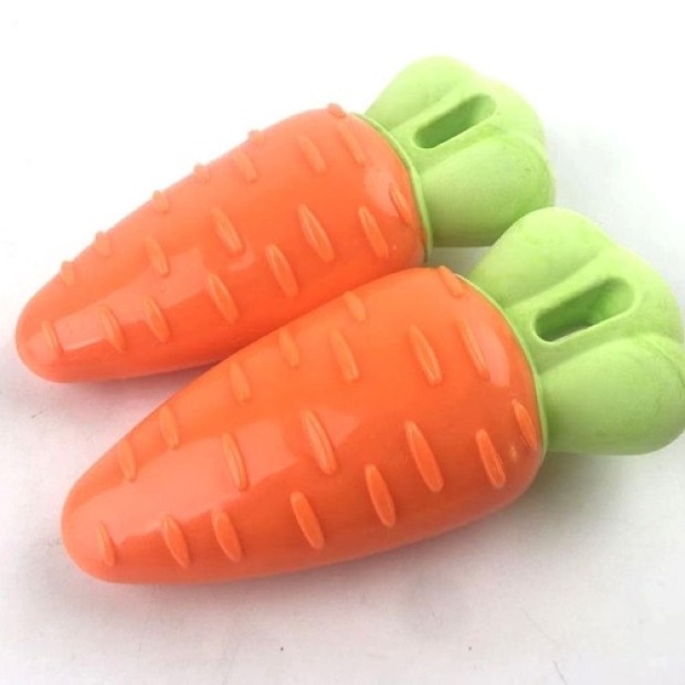 TPR Durable Carrot Corn Shaped Sound-Making Chewable Boredom-Relieving Dog Training Toy-DQ-Pet — Chew Toy wholesale from Zootail